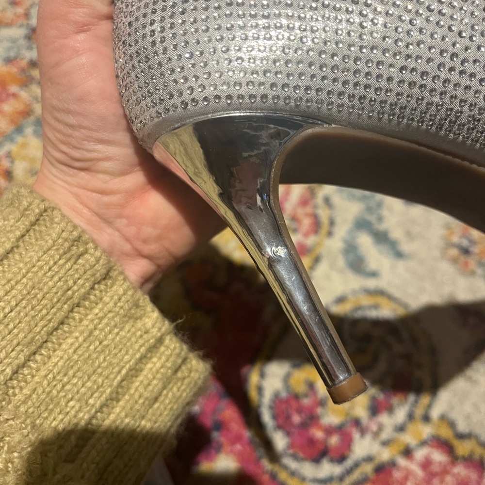 Jessica Simpson Silver Rhinestone stiletto pumps - Picture 5 of 8